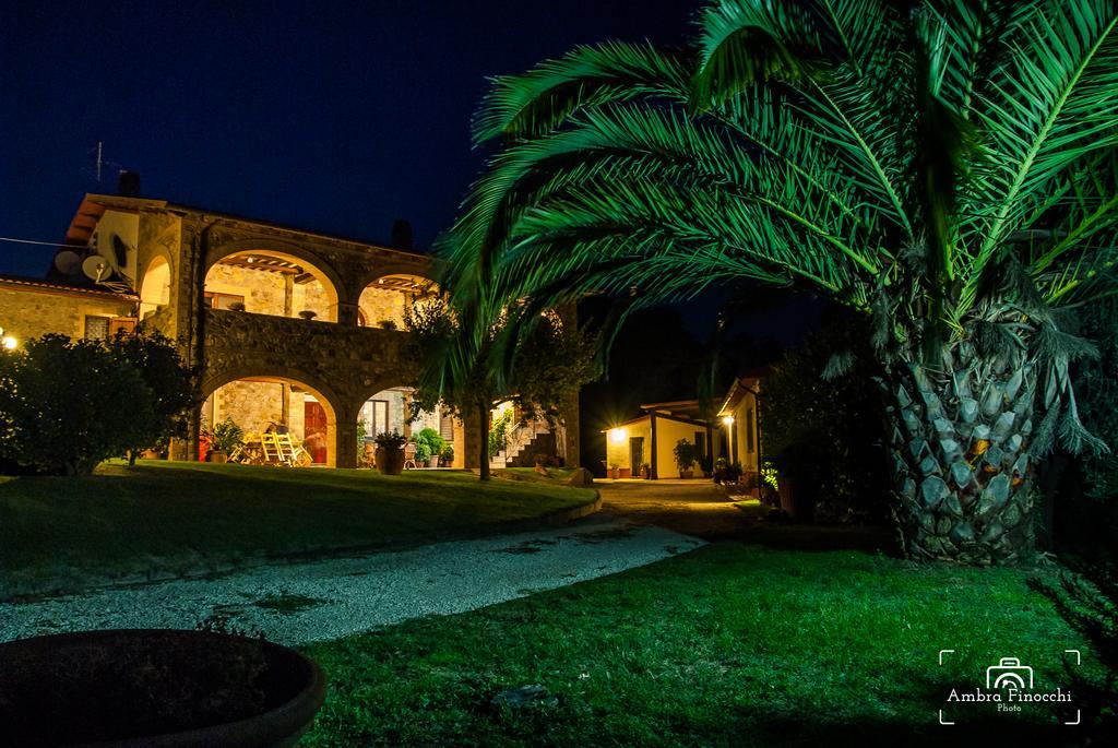 Fattoria Dei Cavalieri Apartment Sovana Bagian luar foto